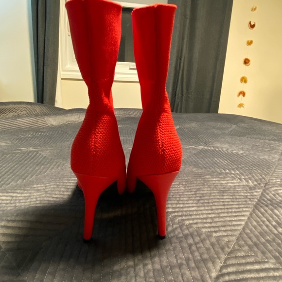 Red sock heels- BWOT - red heel booties - Picture 5 of 10